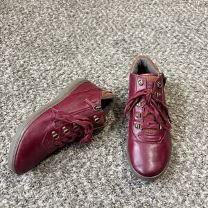 Clarks Women Nalle Mid Waterproof Red Leather Ankle Boots Lace Up Zip 8.5 M